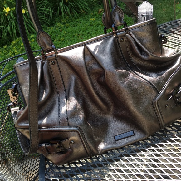 BURBERRY PURSE - Picture 1 of 7